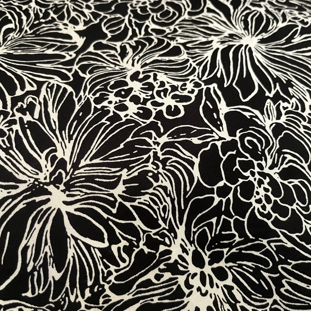 Talbots skirt size 4 black and white floral
